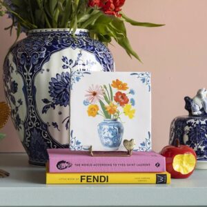 'A vase with Love & Bliss' Storytiles Amsterdam